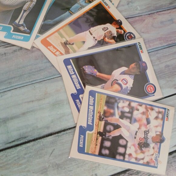 1990 Fleer Pitcher Lot - Picture 4 of 4